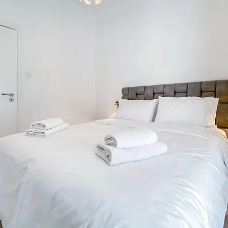 Syntagma Square, 60sqm Platinum *